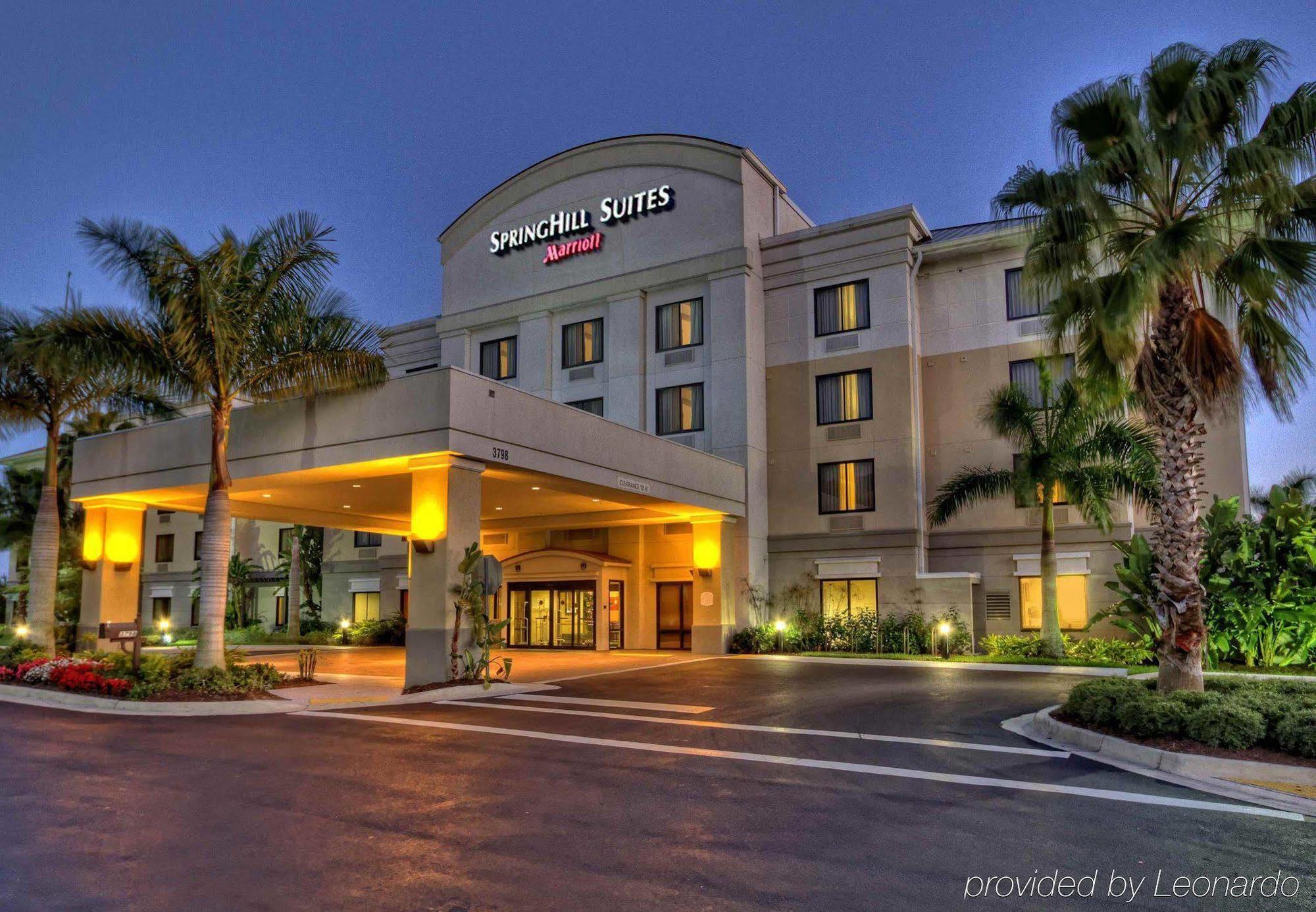 Springhill Suites By Marriott Naples Golden Gate Экстерьер фото